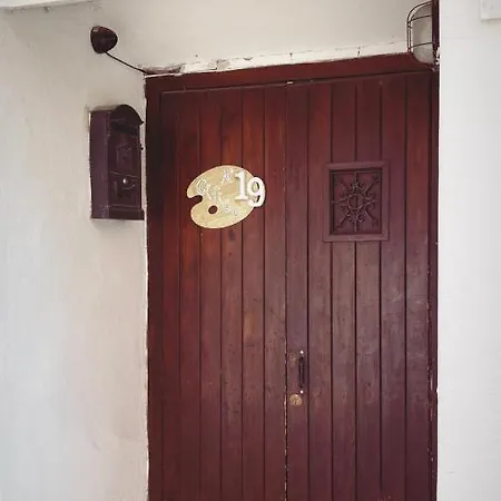 Pensión Ncivico19 Lt